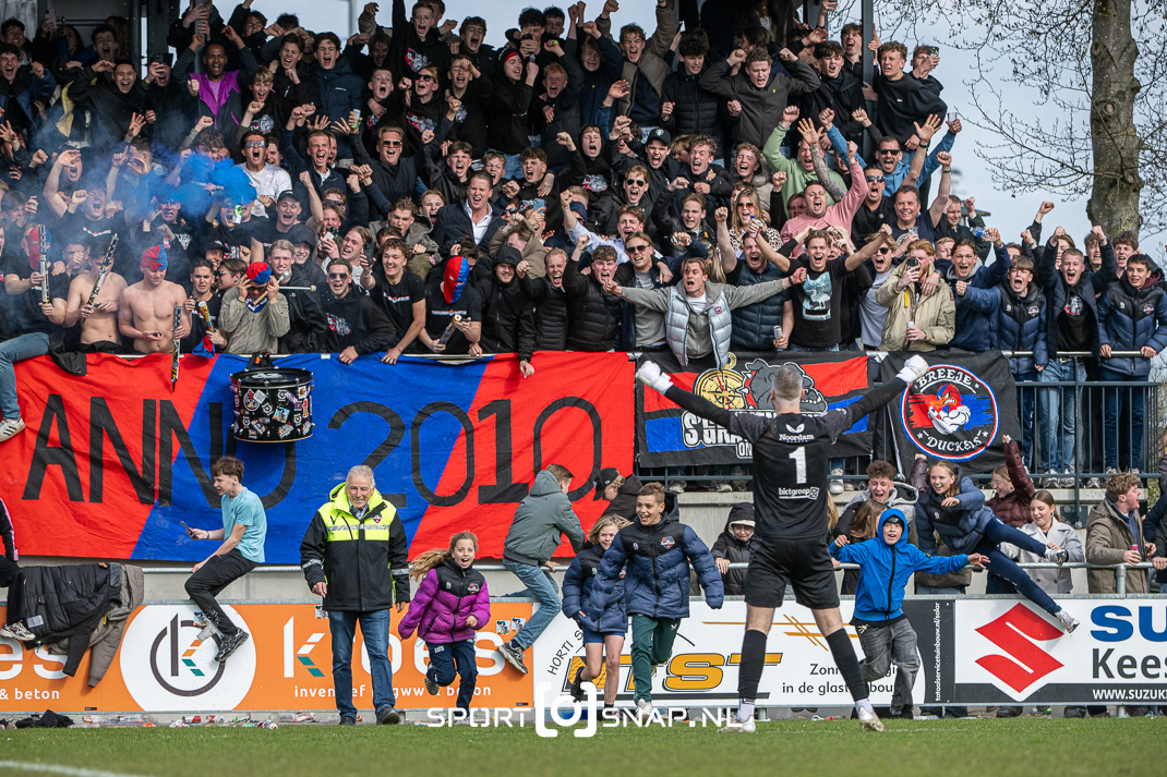 04-04-2026: Voetbal: FC 's-Gravenzande-Westlandia: s-Gravenzande Districtsbeker West II Derby