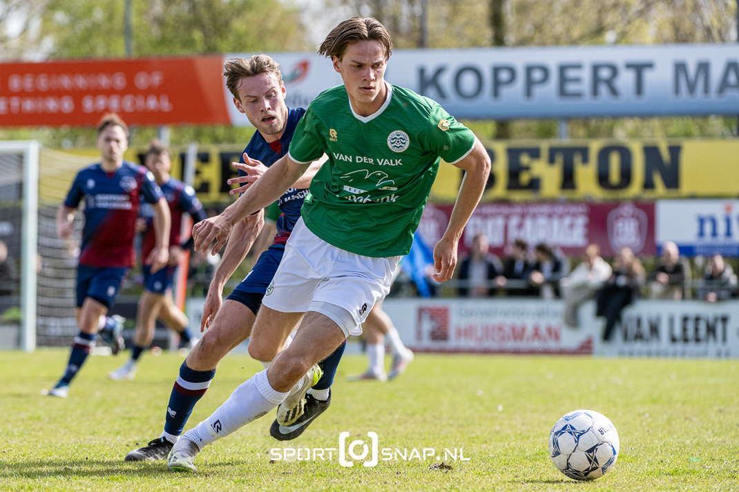 04-04-2026: Voetbal: FC 's-Gravenzande-Westlandia: s-Gravenzande Districtsbeker West II Derby